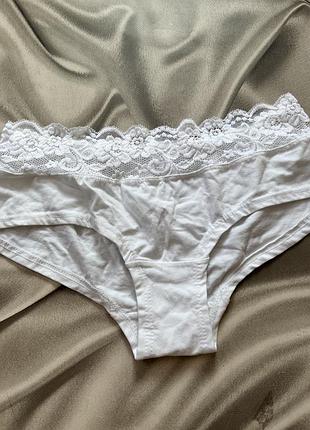 Великі білі бавовняні трусики з мереживом р 18