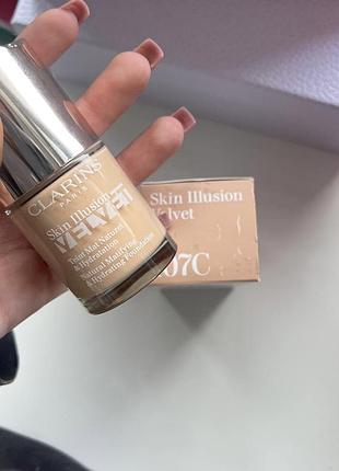 Оригінал clarins skin illusion velvet тональна основа для обличчя 107c