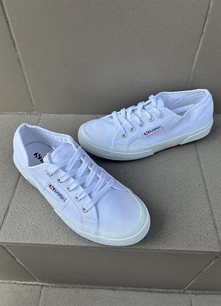 Фирменные базовые белые кеды білі кеди superga 35-36p