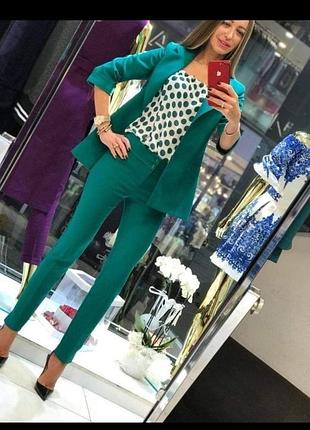 Костюм тройка с брюками и пиджаком, размер л, люкс качество,стамбул.