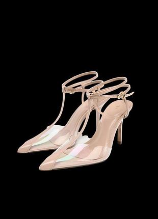 Женские виниловые босоножки zara