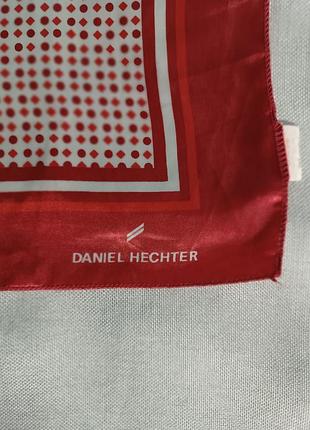 Маленький женский платок на шею и голову daniel hechter