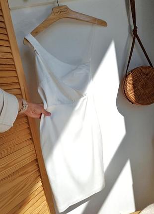 Платье белое асимметричное meshki