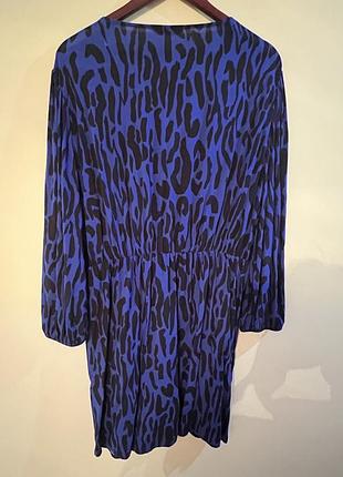 Сукня з обʼємним рукавом,натуральна тканина,.