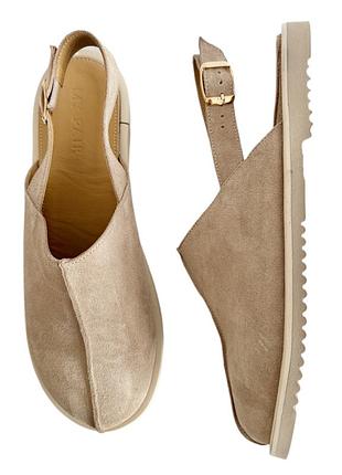 Анатомічне взуття  великих розмірів