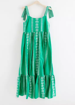 Шикарное платье сарафан с вышивкой lindex