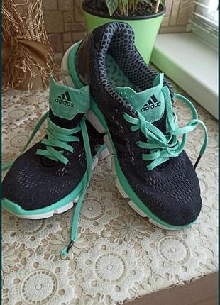 Кросівки жіночі adidas climachill 38, чорні