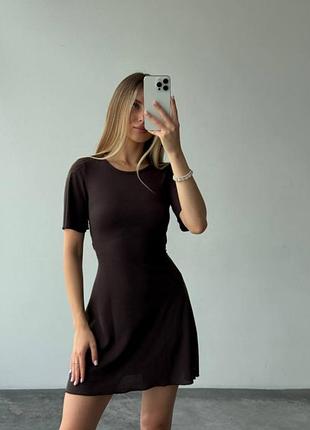 Сукня зі шнурівкою на спині в рубчик (шоколад)