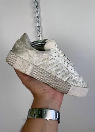 Женские кроссовки на платформе adidas samba