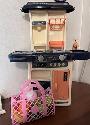 Дитяча кухня з фруктами