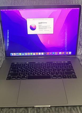Macbook pro 2017 15 i7/16/512