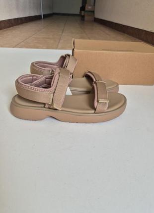 Босоніжки 43-44 р липучки сандалі текстиль