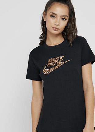 Футболка жіноча nike