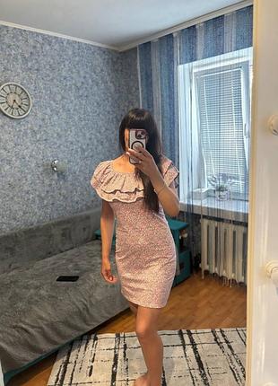 Платье на размер 44/46