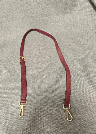 Michael kors сумочный плечевой ремень пояс женский бордовый для сумки бордовой женской ручка ремешок на плечо к сумке фурнитура золото