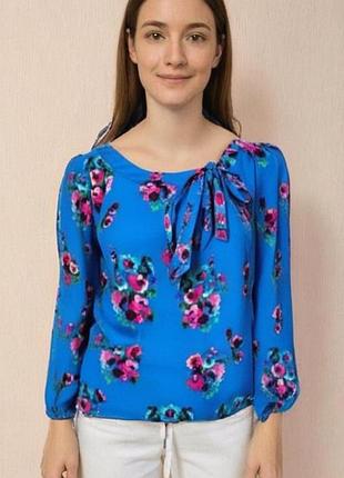 519.яркая блузка в цветочный принт популярной британской марки new look