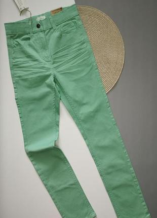 Джинси літні на хлопчика 9-10 років (138/143 см).