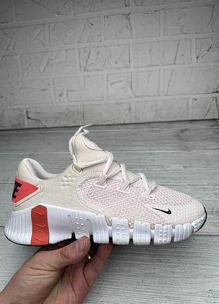 Крутые женские спортивные кроссовки nike free metcon 38 размер