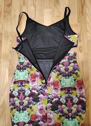 Великолепное платье 🌺💚♥️ по фигуре в роскошный 🌺💚♥️ цветочный принт.