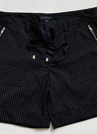Шорти tommy hilfiger. шорти. шорти у смужку.