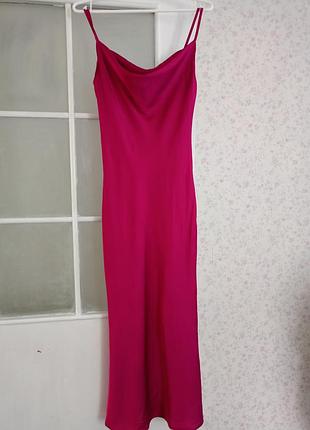 Платье в бельевом стиле платье трапеция атласная шелковая на бретелях миди платье