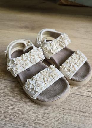 Босоніжки дитячі zara