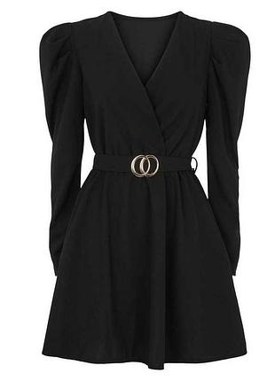 Чорна міні-сукня з пишними рукавами та поясом