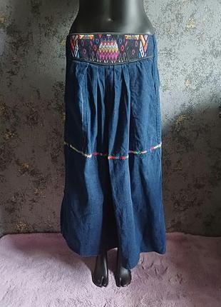 Вінтажна довга спідниця  з вишивкою