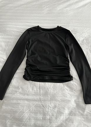 Чорна кофта