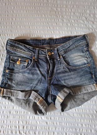 Шорти жіночі