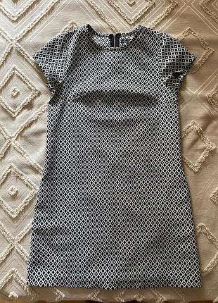 Платье мини, трапеция, черно белая на молнии застежка