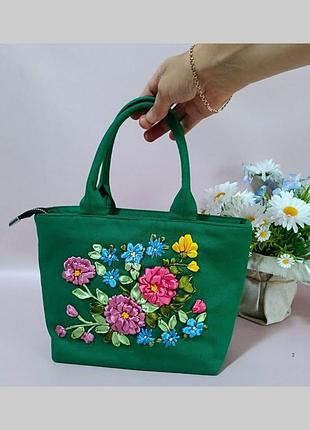 Сумка-тоут ручной работы с джинса, уникальная вышивка лентами.