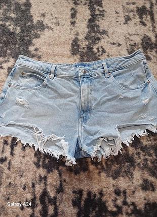 Женские джинсовые шорты размер на м,l в идеальном состоянии