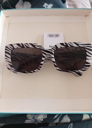 Окуляри зебра пластик