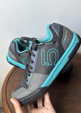 Велосипедні кросівки five ten