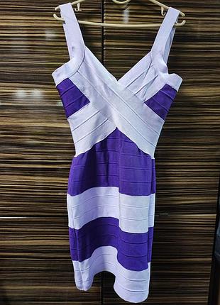 Сукня облягаючого крою