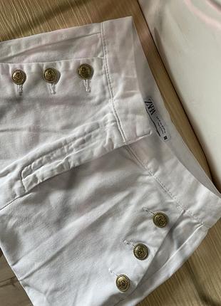 Джинсы белые zara