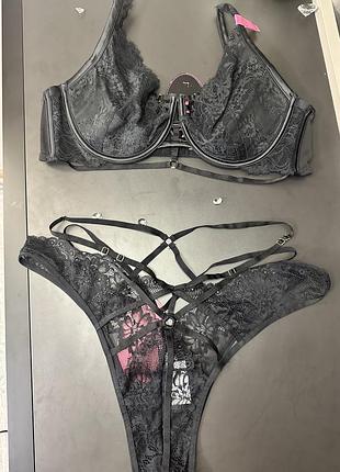 Неймовірно красивий комплект hunkemoller private collection