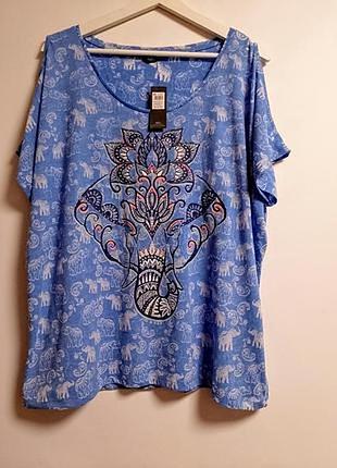 Нова футболка в принт