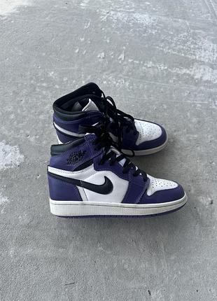 Унісекс кросівки nike jordan 1 purple