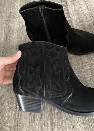 Ботинки замш