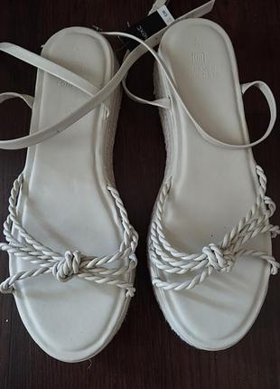 Босоніжки фірма