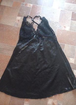 Красивий пеньюар