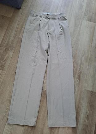 Брюки серые прямые классические