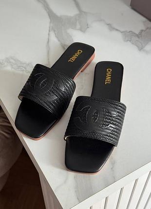 Шльопки шанель