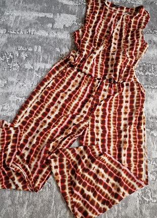 Летний костюм с брюками