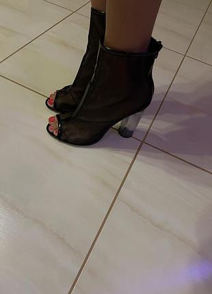 Ботильйони жіночі