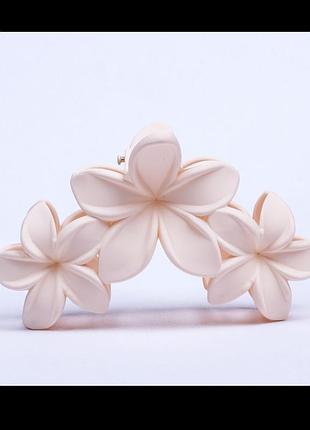 Бежевый крабик цветок для волос