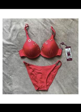 Красивый купальник