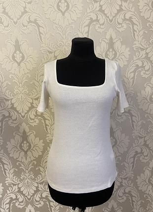 Нова футболка